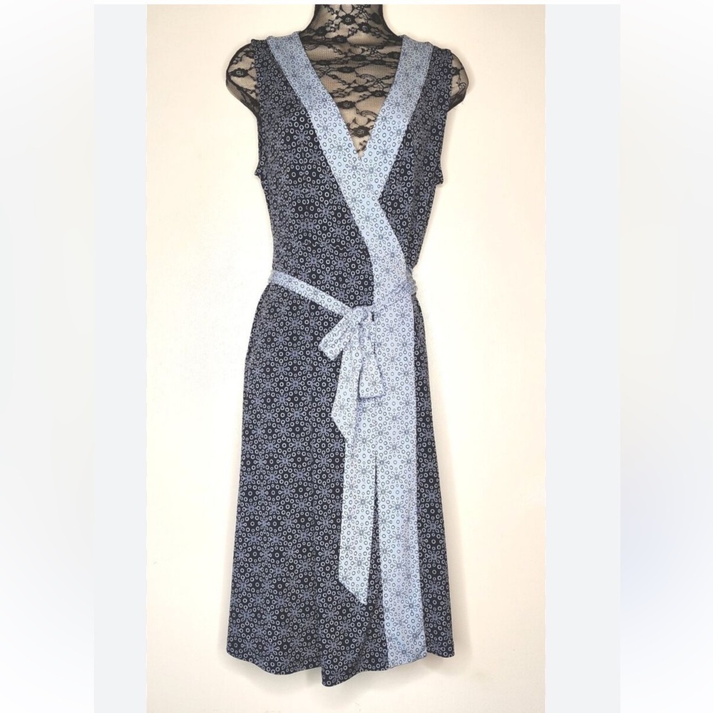 Motherhood Maternity Wrap Dress Size small blue NWT sleeveless midi dress
